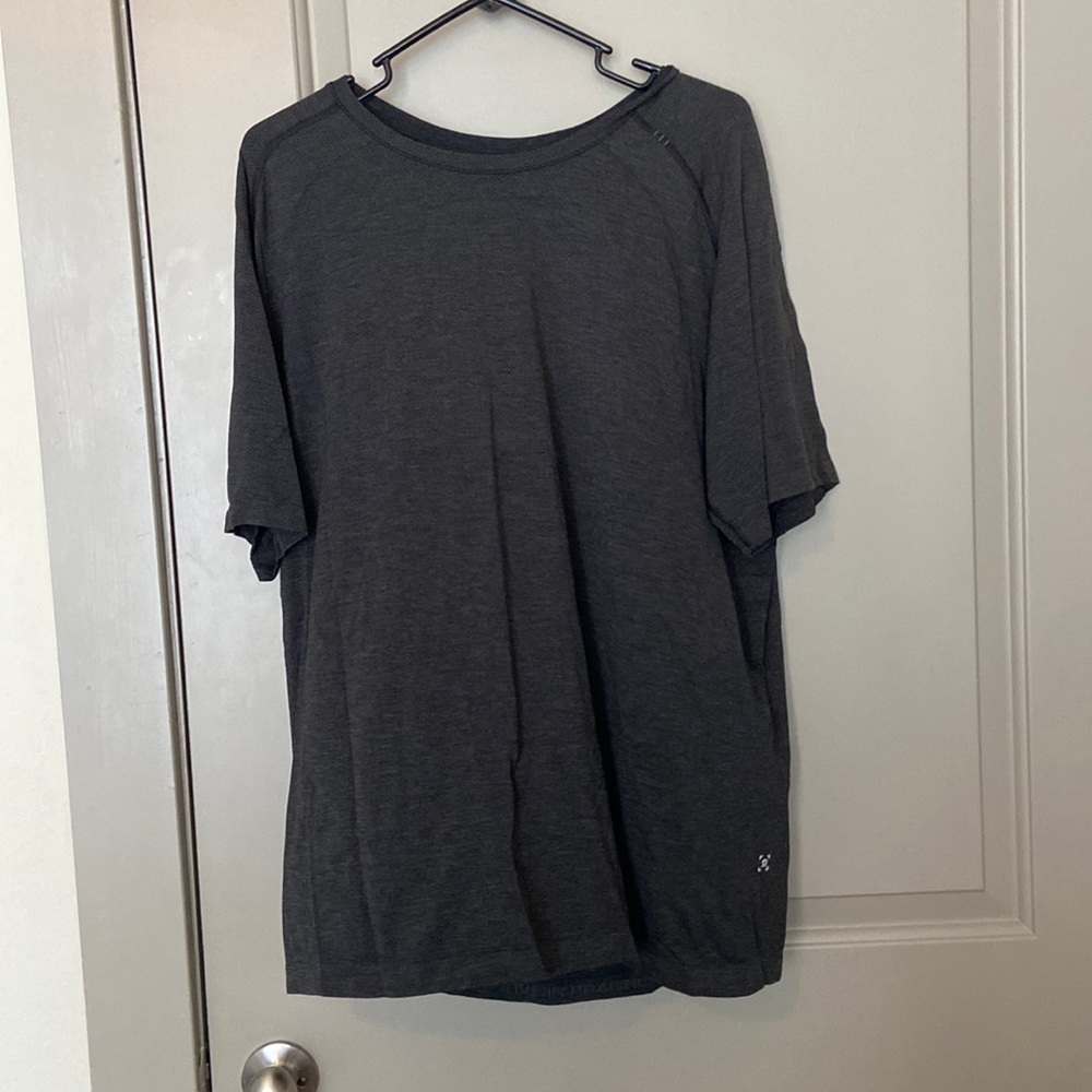 Metal Vent Tech Short-Sleeve